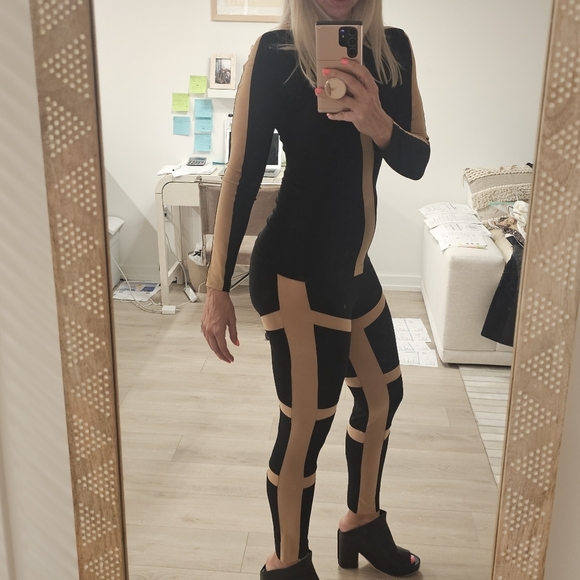 Norma Kamali Black and Tan Skinny Leggings - Picture 10 of 11